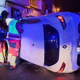 Vuelca un coche en Arrecife 