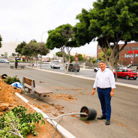 El concejal de Parques y Jardines de Arrecife, Roberto Herbón
