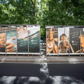 Campaña publicitaria en paradas de guagua. Gasto turístico.