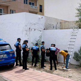 Los agentes de la Policía Local de Arrecife evitan una okupación de una vivienda en Arrecife