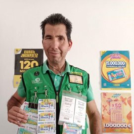 Julio Rodríguez, agente vendedor de la ONCE