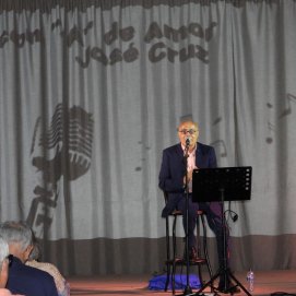 José Cruz, cantante