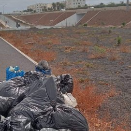 Zona junto al supermercado en Arrecife