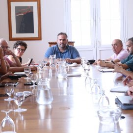 Reunión del Cabildo de Lanzarote y los ayuntamientos para la coordinación de la vigilancia