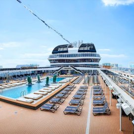 Piscinas del crucero MSC Virtuosa