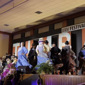Timbayba celebra su XXIV Festival Folklórico con un encuentro de tradiciones