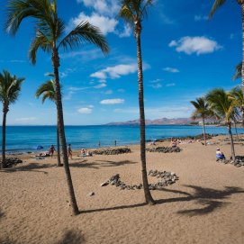 Playa Grande, Puerto del Carmen, en Tías.
