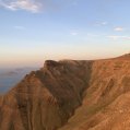 Imagen del Risco de Famara con el Archipiélago Chinijo al fondo. Foto: Michael Valdivia