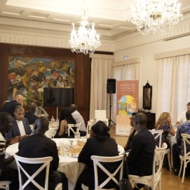 Una de las reuniones con la delegación senegalesa.