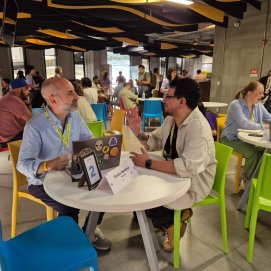 Imagen de una de las reuniones en el marco de la feria. Cine. Videojuegos.