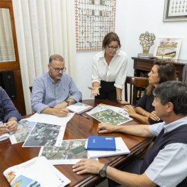Olivia Duque y técnicos municipales del Ayuntamiento de Teguise (2)