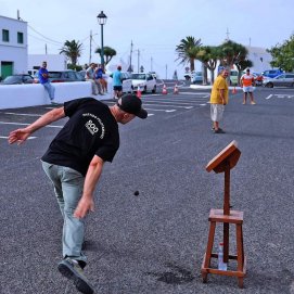 XLVII partida de pelotamano en el pueblo de Tiagua