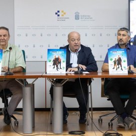 Momento de la rueda de prensa de la vacunación de la gripe, 2025