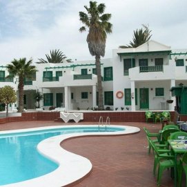 Apartamentos turísticos de Puerto del Carmen. Imagen: bookaris.com