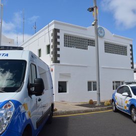 Coches de la Policía Local de Tías