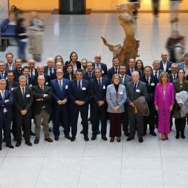 Foto de grupo durante el encuentro organizado por Eurochambres. 