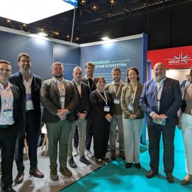 Foto de grupo de la delegación canaria a la feria portuaria de Róterdam.