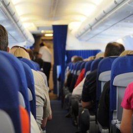 Pasajeros a bordo de un vuelo. Vuelos.