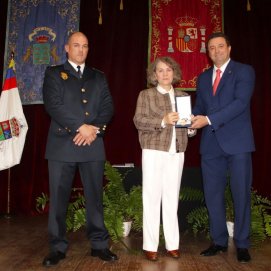 Homenaje de Yaiza a la primera policía de Lanzarote