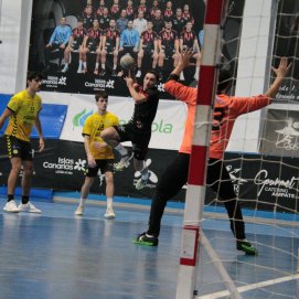 El Balonmano Lanzarote Ciudad de Arrecife se impone al Tacoronte en el derbi canario 