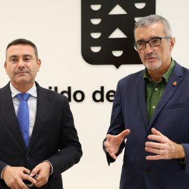 Oswaldo Betancort y Marciano Acuña. Foto: Cabildo de Lanzarote.