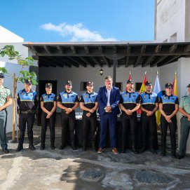 San Bartolomé presenta seis nuevos policías locales 