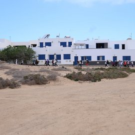 El pueblo de Caleta de Sebo, en La Graciosa. Foto: La Voz.