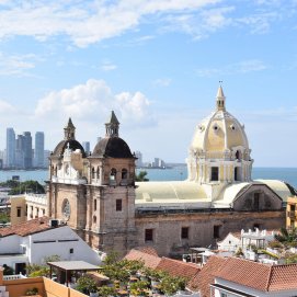 Imagen panorámica de Cartagena de Indias con su costa y entorno marítimo
