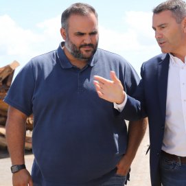 El consejero Samuel Martín y el presidente Oswaldo Betancort
