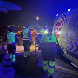 Auxilian a una persona accidentada en su vivienda de Costa Teguise