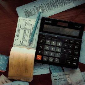 factura y calculadora