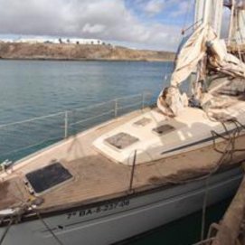 El velero que será subastado. Barco.