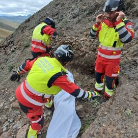 Fallece un parapentista tras caer en el Risco de Famara