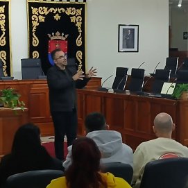 Reunión con representantes de agrupaciones carnavaleras (1)