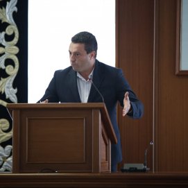 El consejero Óscar Noda