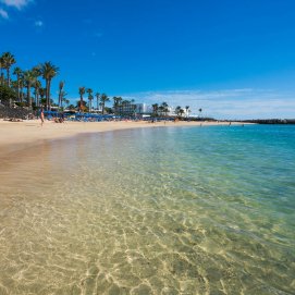 Playa Flamingo en Playa Blanca. Hoteleros.