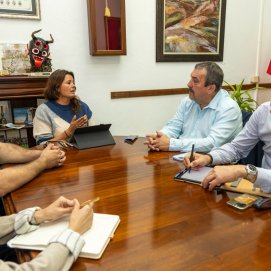Reunión entre el Ayuntamiento de Teguise y el Cabildo de Lanzarote