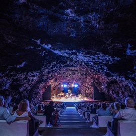 El Auditorio de Jameos de Agua, Lanzarote. Centros Turísticos.