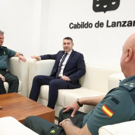 Recepción del nuevo comandante de la Compañía de la Guardia Civil de Costa Teguise