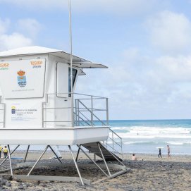 Torre de socorrismo en Famara