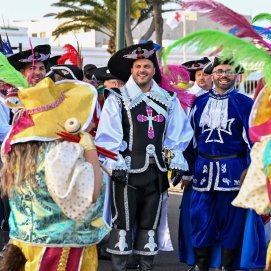Yonathan de León y Echedey Eugenio durante el Carnaval de Arrecife.