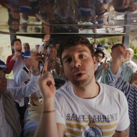 Quevedo en una toma del videoclip de 'Ni Borracho'.