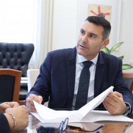 El presidente del Cabildo de Lanzarote y del Consorcio del Agua, Oswaldo Betancort.