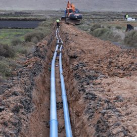 Obras en la red de agua de Lanzarote. Foto: Consorcio del Agua.