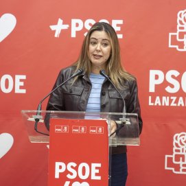 La secretaria general del PSOE de Lanzarote y diputada en el Congreso, María Dolores Corujo. Foto: Juan Mateos