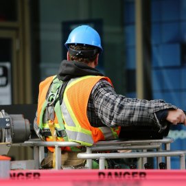 Trabajador de la construcción. Siniestralidad laboral.