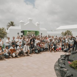 Brindis en una actividad previa del Consejo Regulador DO Vinos de Lanzarote.