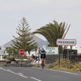 Una de las carreteras de Masdache