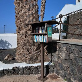 Una de las casitas de libros