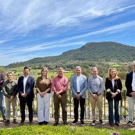 La delegación canaria junto a sus homólogos de Baleares, en Mallorca.